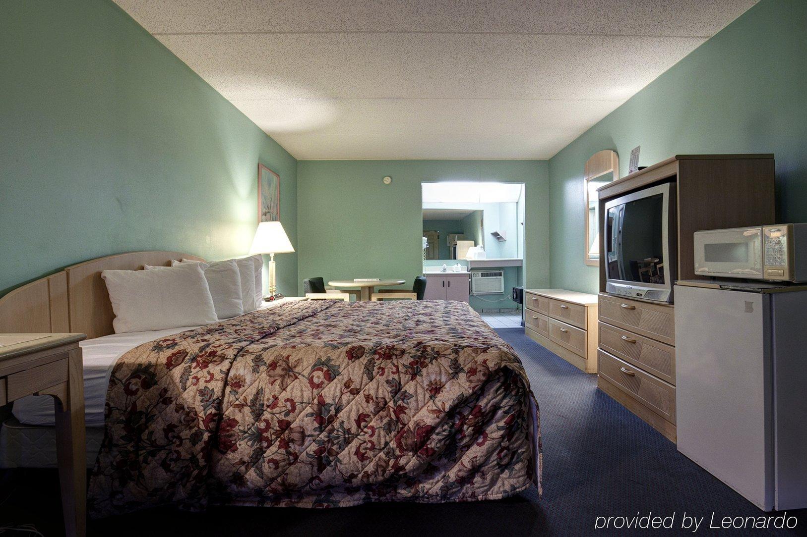 Rodeway Inn Clearwater-Dunedin Quarto foto